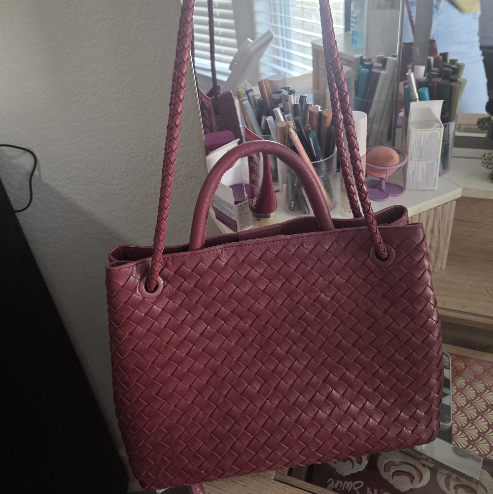 Quince Maroon Woven Tote Bag - Picture 7 of 8